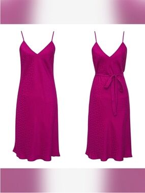 Gold Hawk Silk Jacquard Slip Dress (Fuchsia) $305 NWT
$149 $305